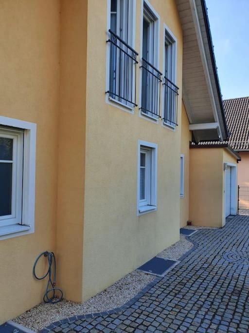Phantastisches Haus Mit Pool Direkt In Muenchen エクステリア 写真